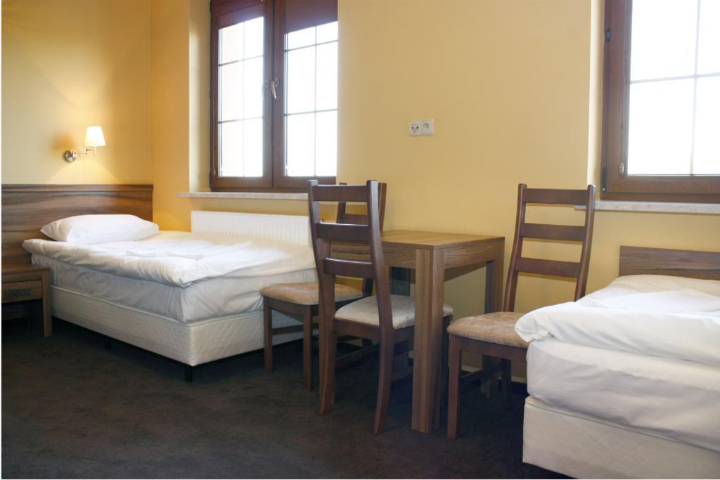 Hotel Ambasada Krobia ภายนอก รูปภาพ